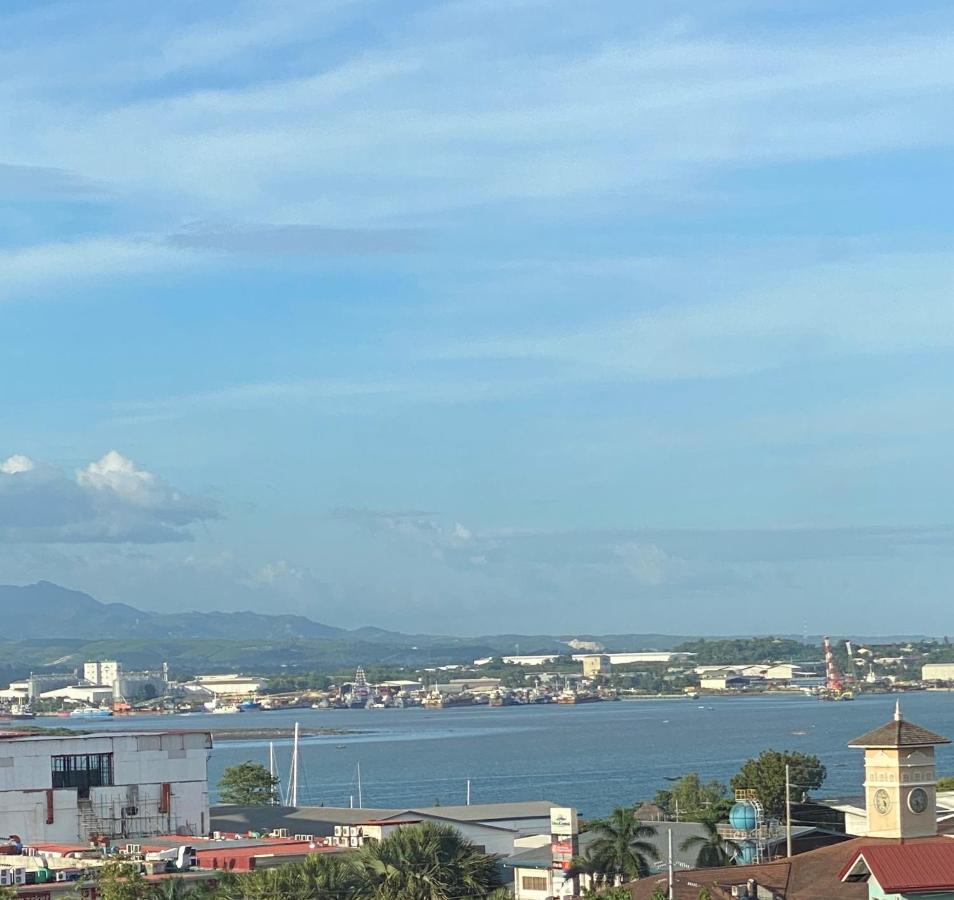 Seaview Amani Grand Resort Residences 3-5Mins From Airport 麦克坦 外观 照片